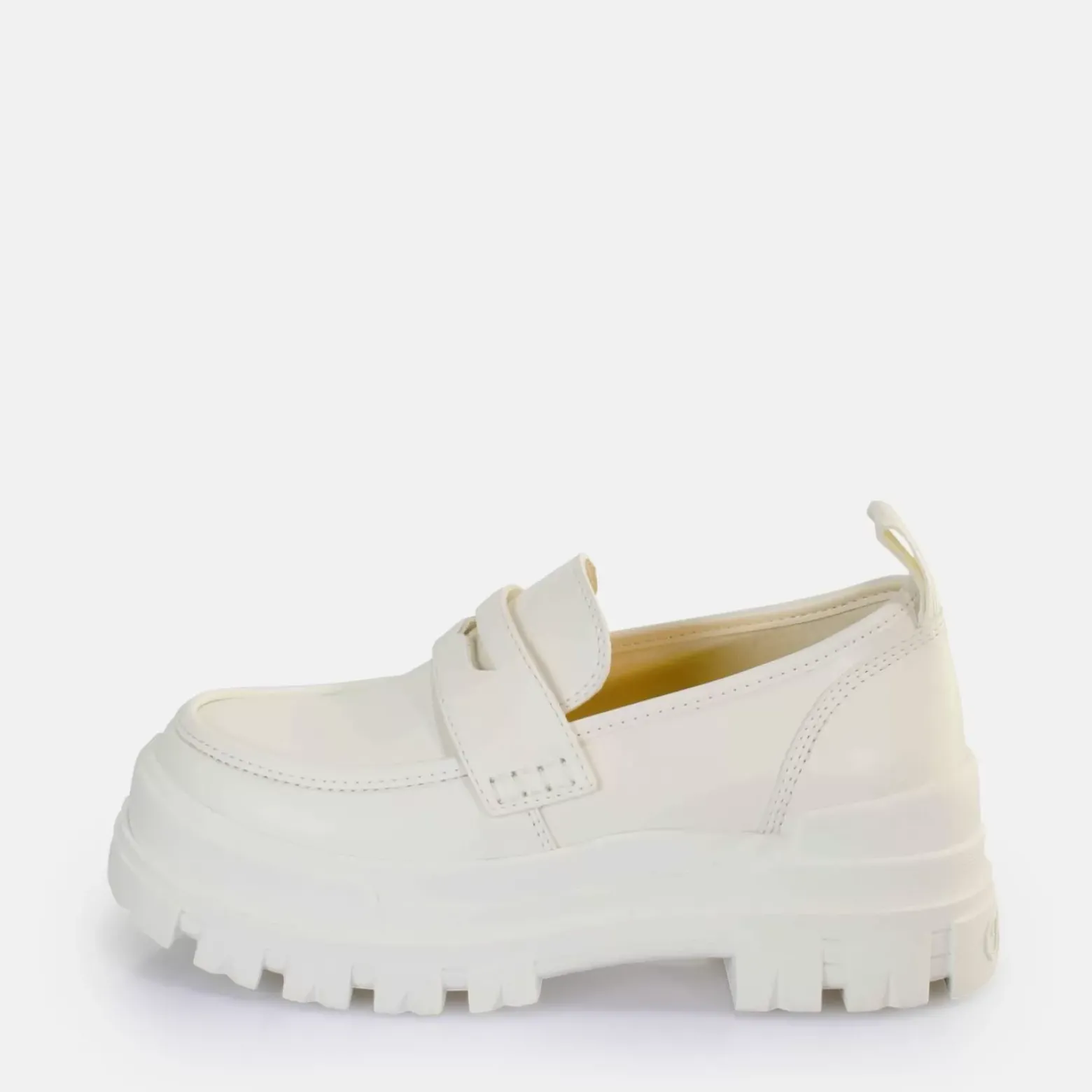 Shop BUFFALO Aspha Loafer Chaussures Basses Vegan Blanc