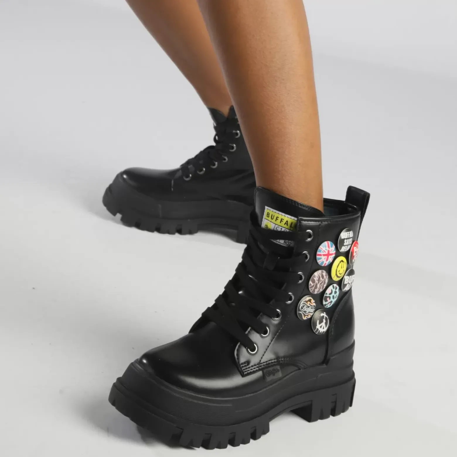 Discount BUFFALO Aspha Rld Buttons Bottines Veganes Noir