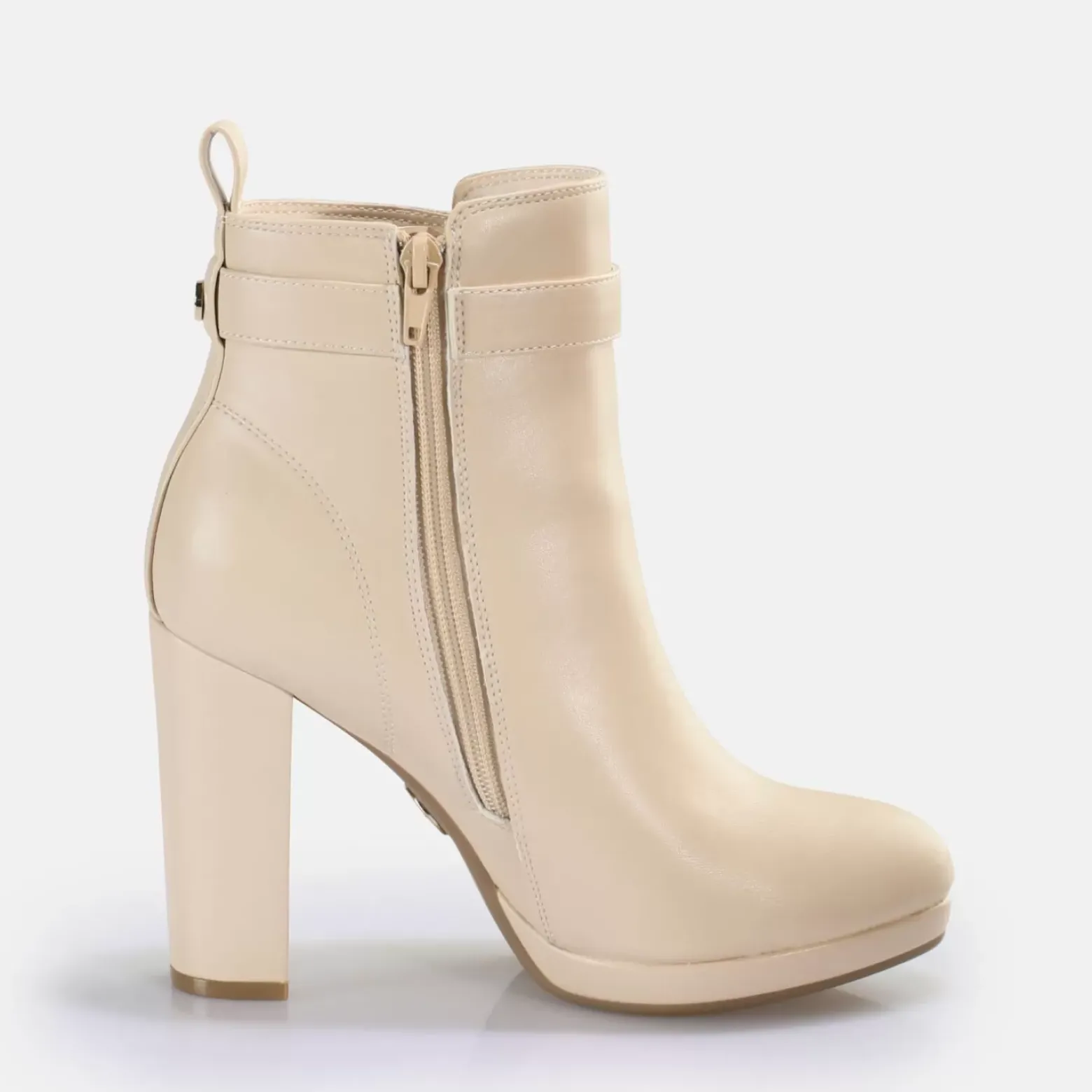 Shop BUFFALO Audrina 2 Vegan Creme