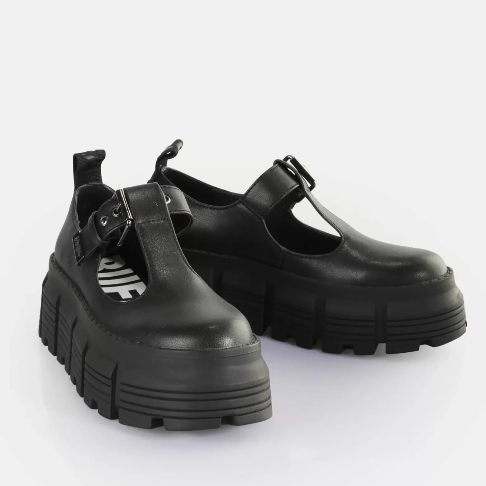 Cheap BUFFALO Ava Mary Chaussures Basses Veganes Noir