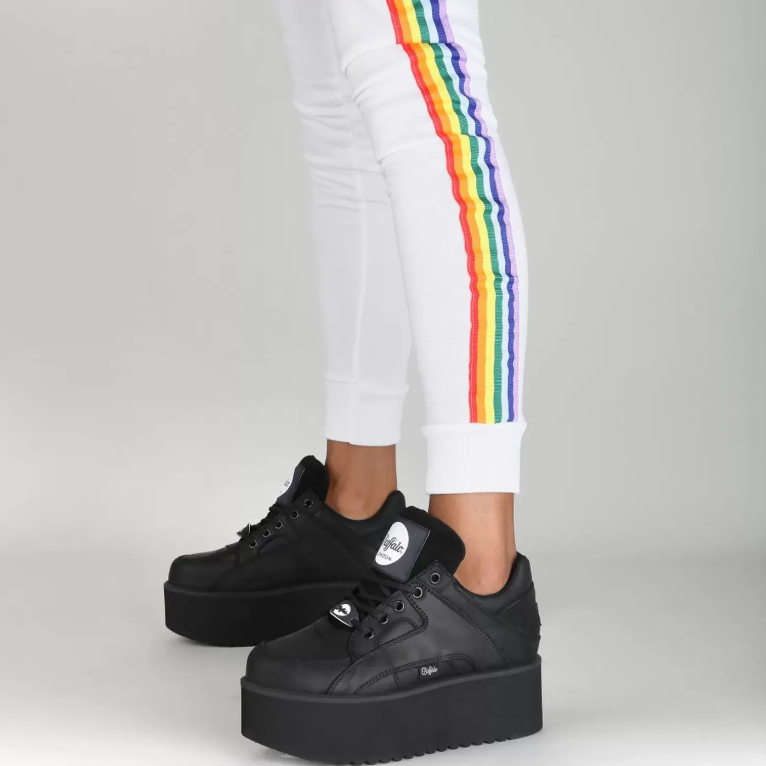 Store BUFFALO Basses Baskets Rising Towers Cuir Nubuck Noir