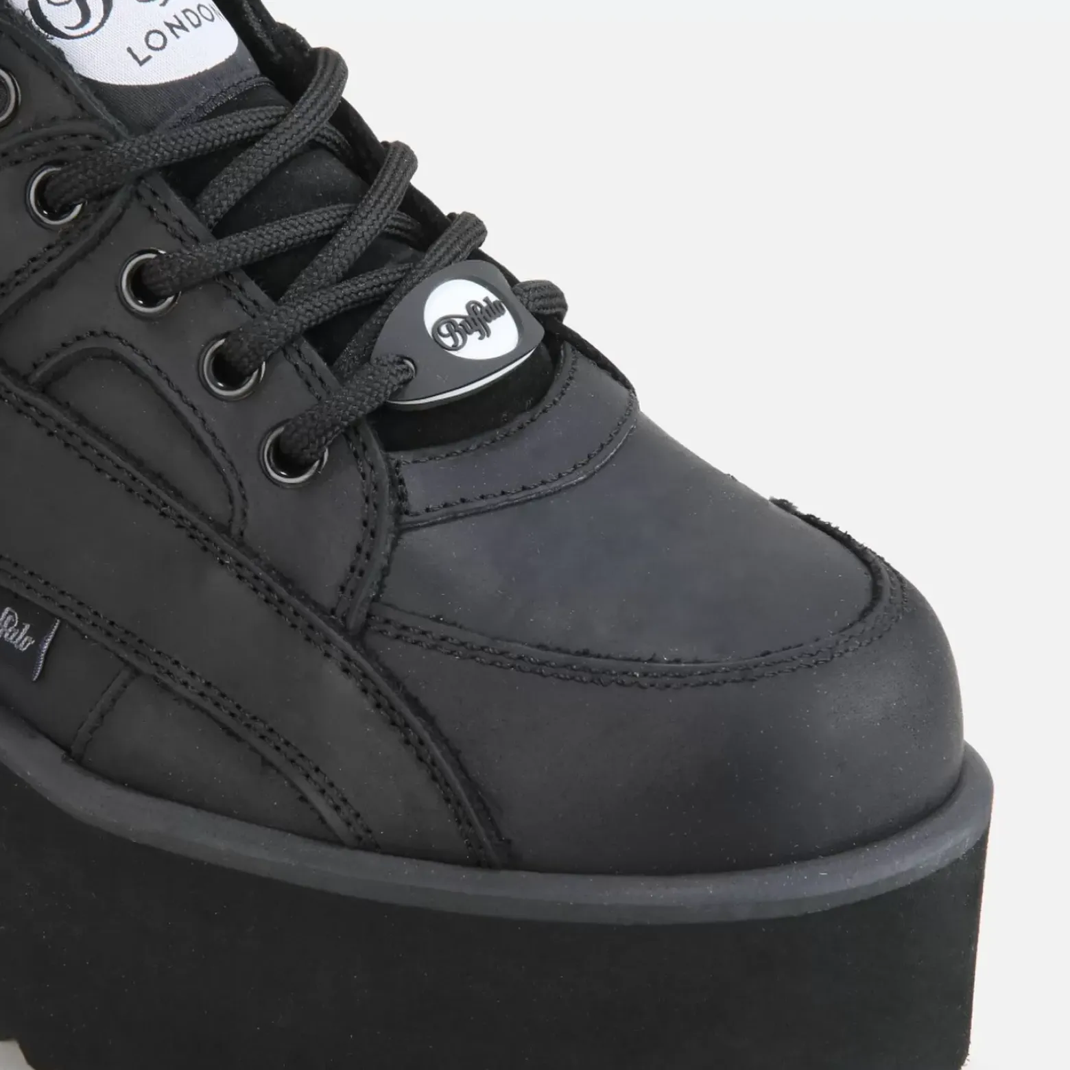 Store BUFFALO Basses Baskets Rising Towers Cuir Nubuck Noir