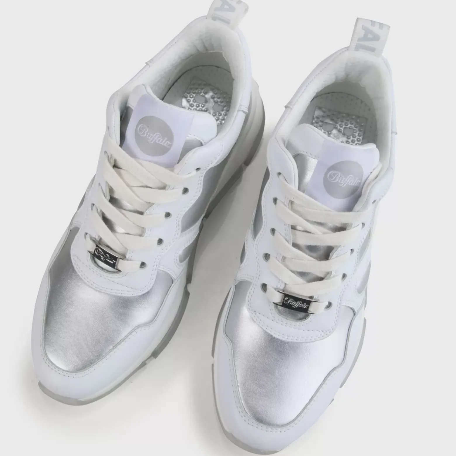 Sale BUFFALO Batter Soft Baskets Veganes Blanc/ Argent