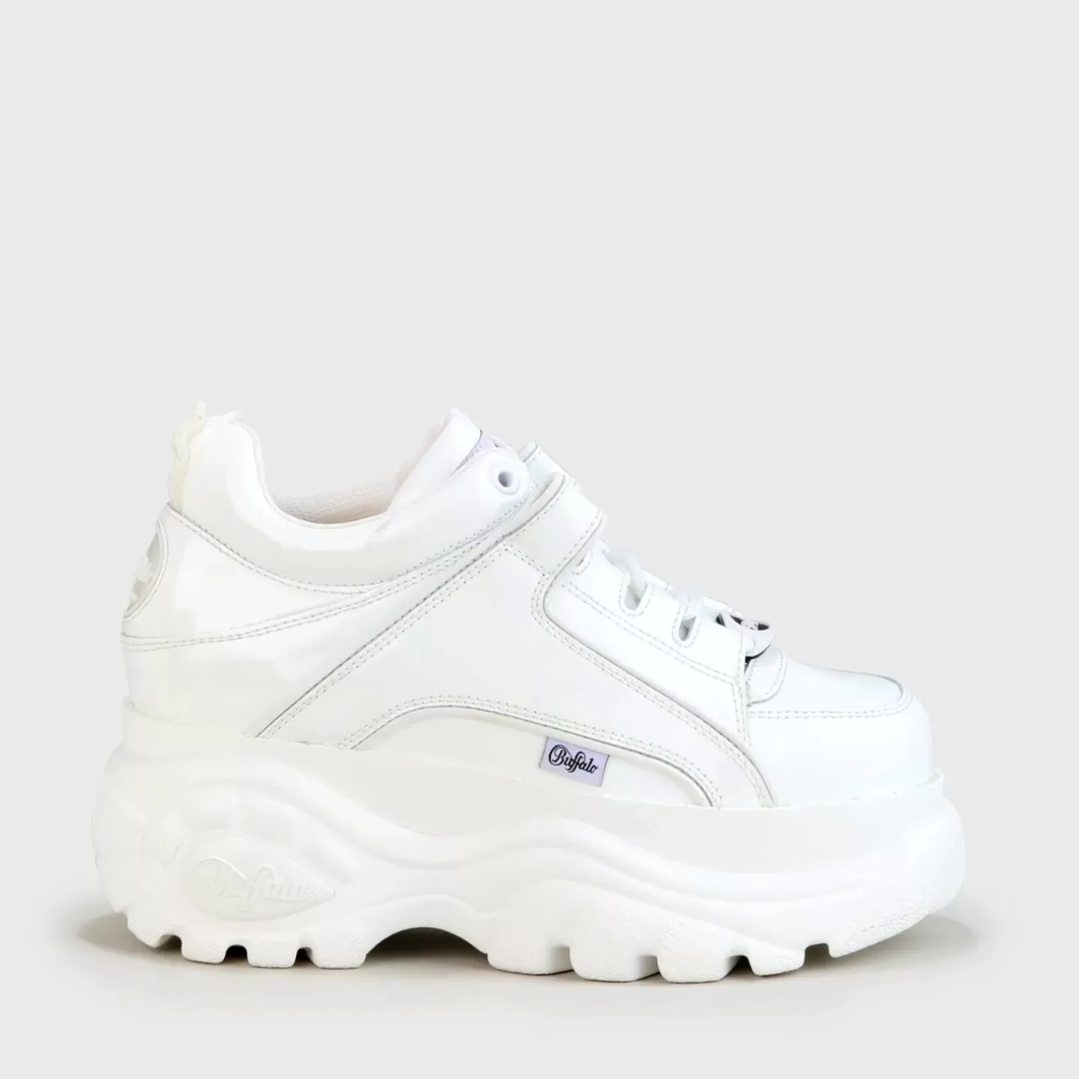 Cheap BUFFALO Classic Baskets Low Cuir Vernis Blanc