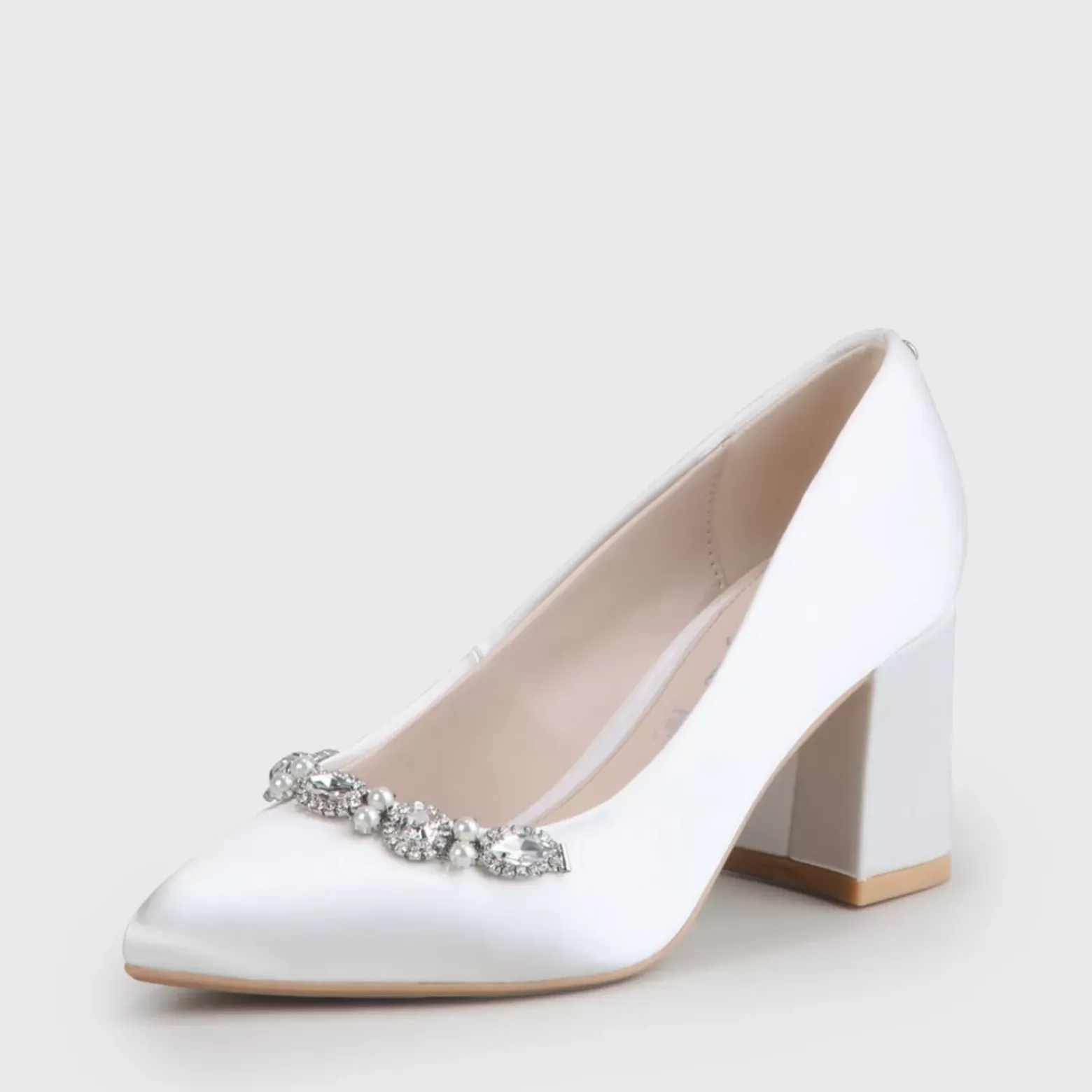 Shop BUFFALO Ester Escarpins Ivoire