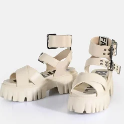 Shop BUFFALO Lion Choker Sandales A Plateforme Veganes Creme