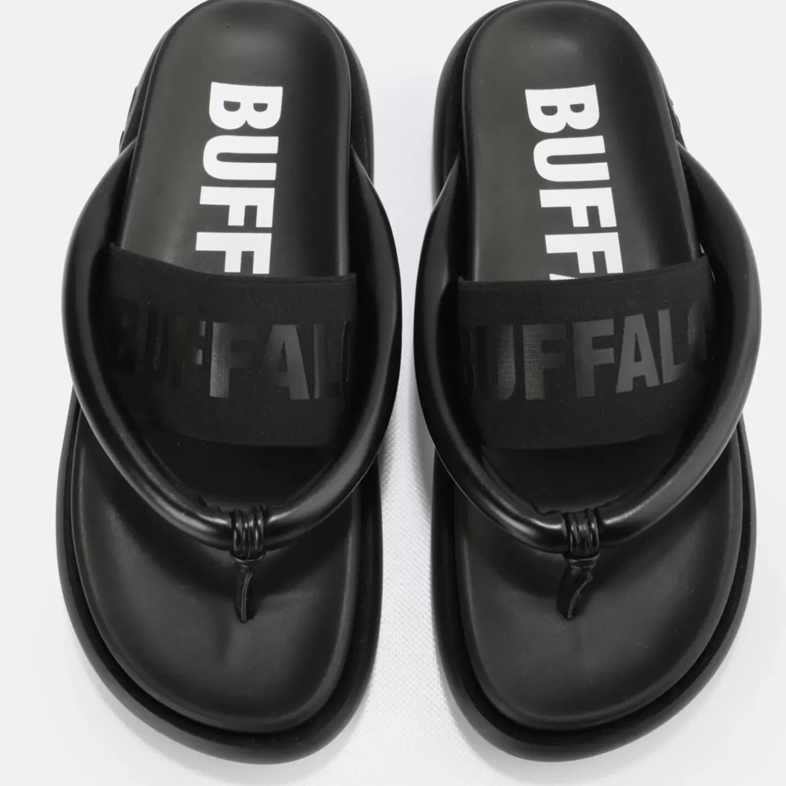 Cheap BUFFALO Rey Flip Sandales A Plateforme Veganes Noir