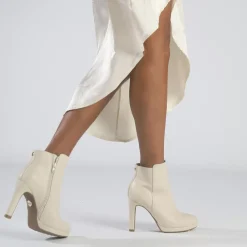 Shop BUFFALO Roxana Bottines Vegan Creme