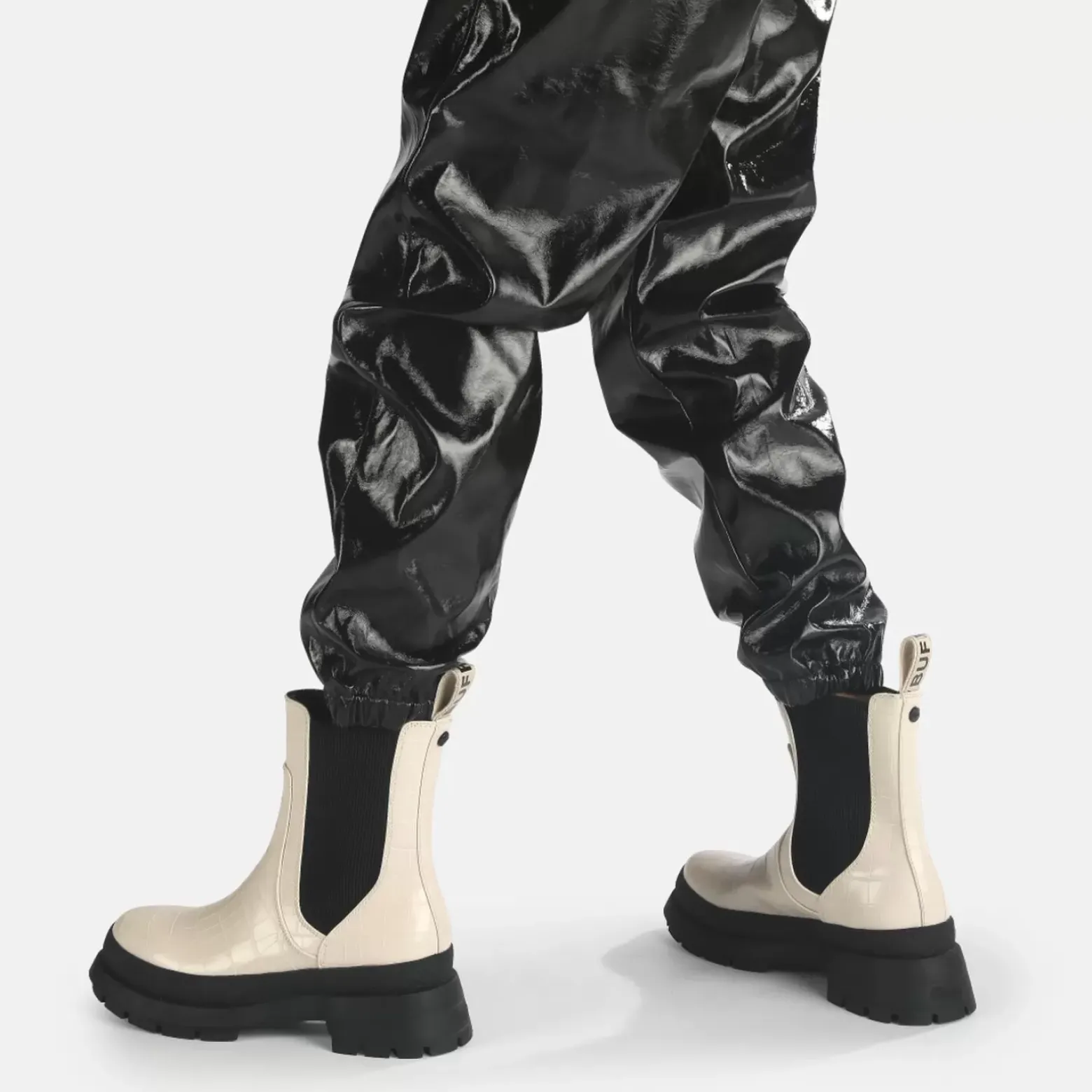 Hot BUFFALO Simona Bottines Plates Veganes Creme Aspect Croco Blanc