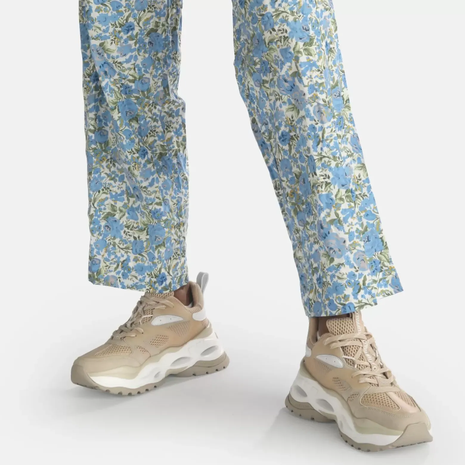 Flash Sale BUFFALO Triplet M Baskets Basses Veganes Et Blanc Beige