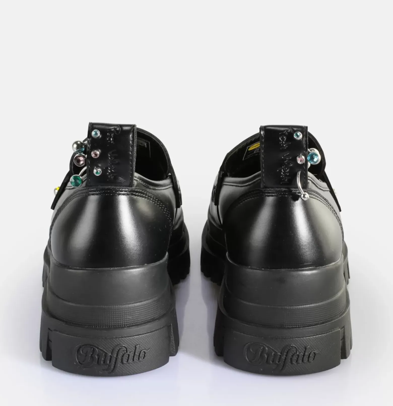 Shop BUFFALO X Pati Valpati "The Low" Noir